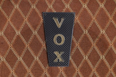 Lot 20 - A pair of Vox LS40 4 x 10 PA speaker cabinets