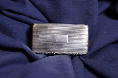 Lot 20 - A George IV silver snuff box