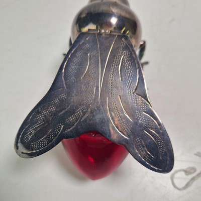 Lot 108 - A silver-plated and glass preserve pot