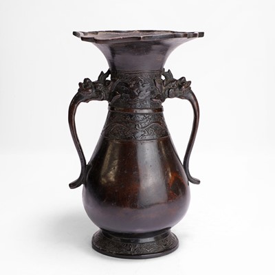 Lot 78 - A Chinese bronze two-handled vase