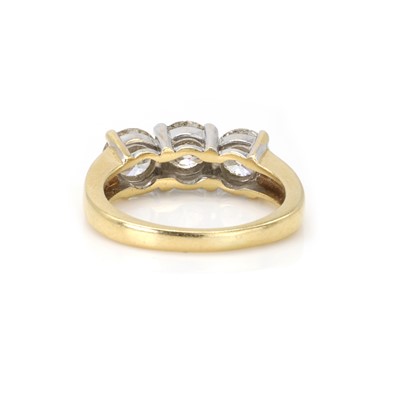 Lot 38 - An 18ct gold diamond three stone ring