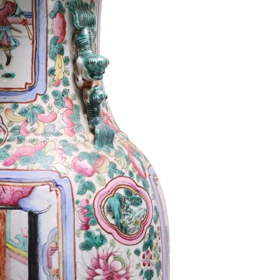 Lot 97 - A Chinese famille rose vase