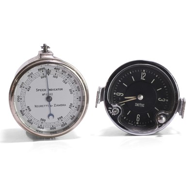 Lot 18 - An Aston Martin DB4 dashboard clock
