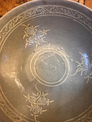Lot 56 - A Korean celadon dish