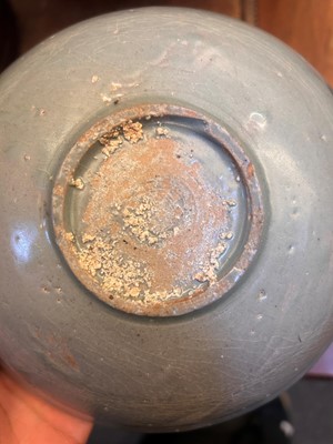 Lot 56 - A Korean celadon dish