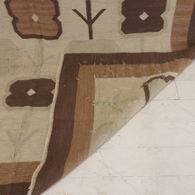 Lot 415 - Scandinavian-inspired