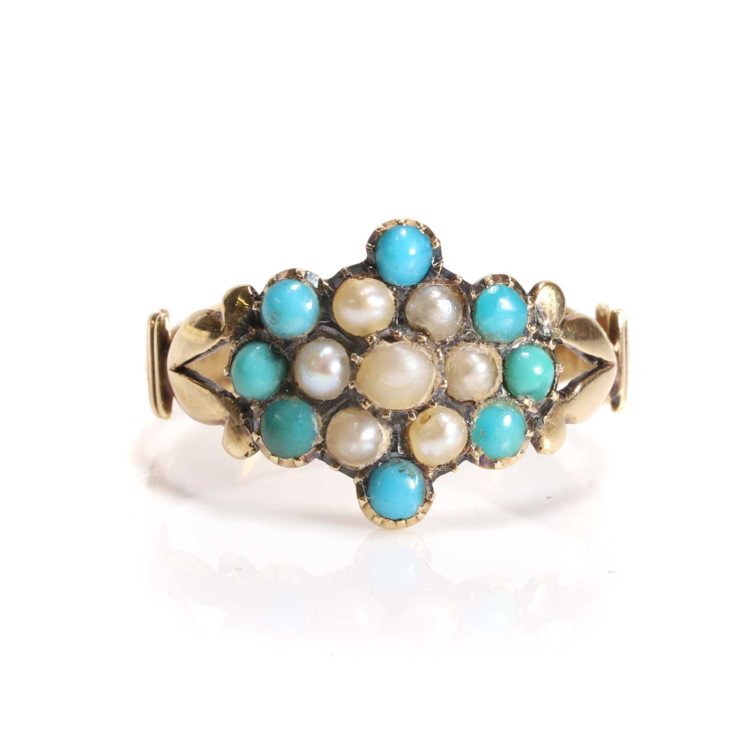 Lot 2 - A Georgian turquoise and split pearl cluster ring