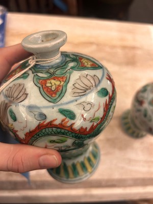 Lot 68 - A pair of Chinese vases