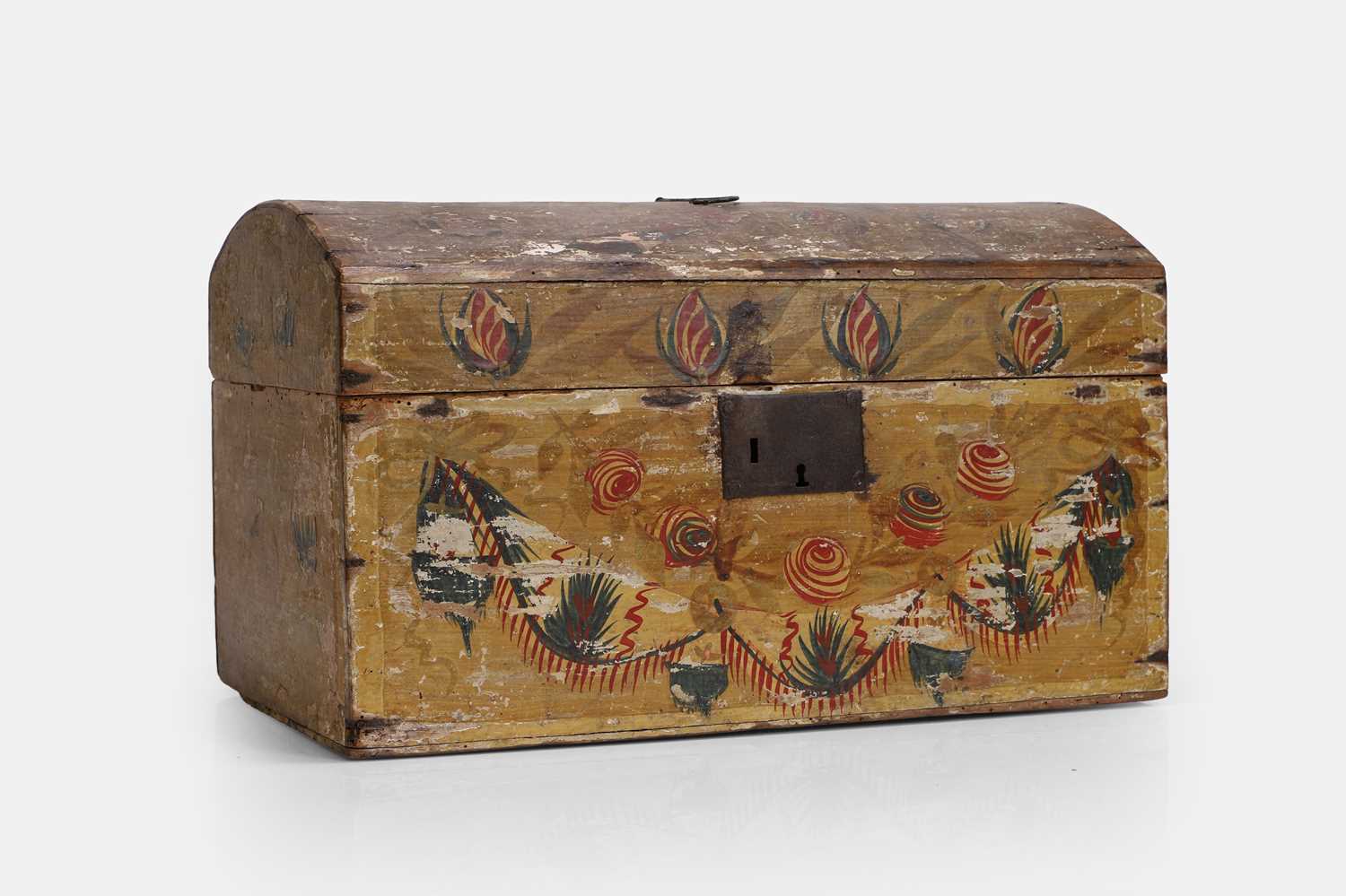 Lot 101 - A painted wooden dowry chest