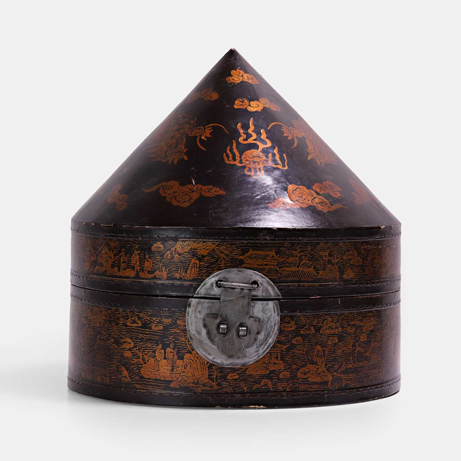 Lot 68 - A Chinese Export lacquered hat box