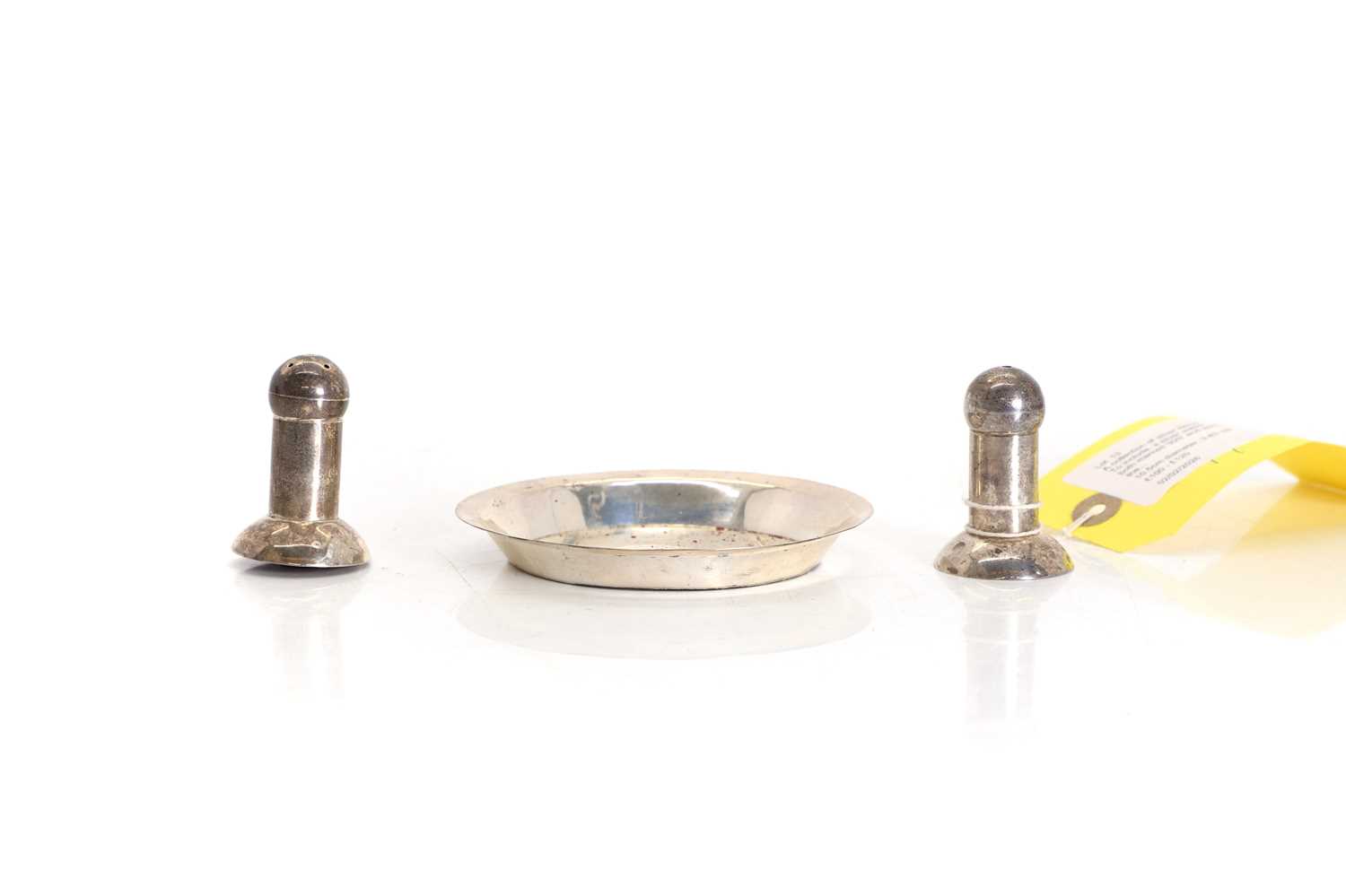 Lot 13 - A collection of silver items