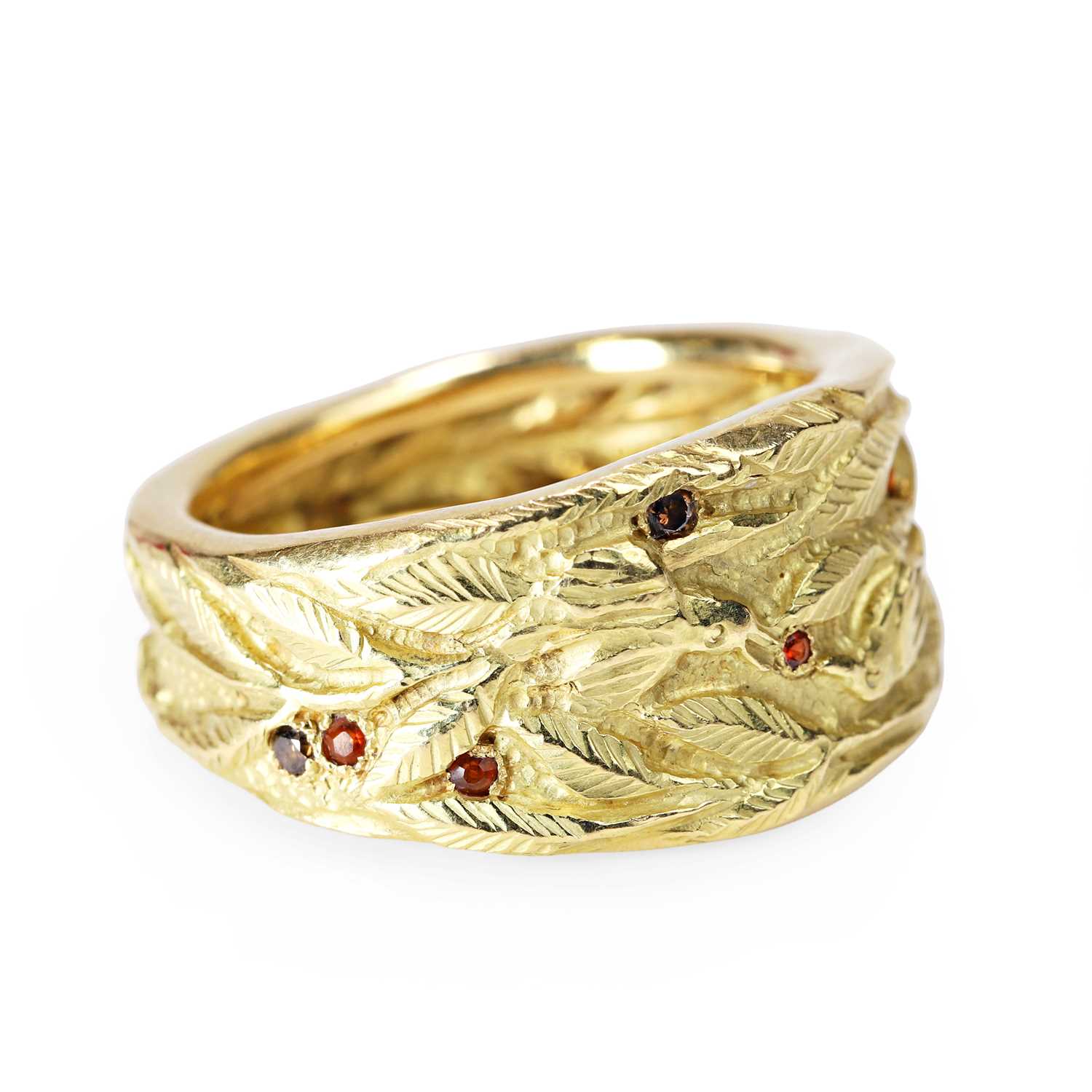 Lot 67 - An 18ct gold gemstone set ring