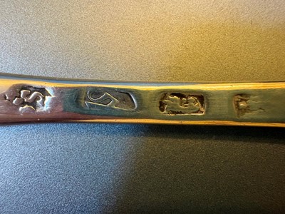 Lot 4 - A silver marrow scoop