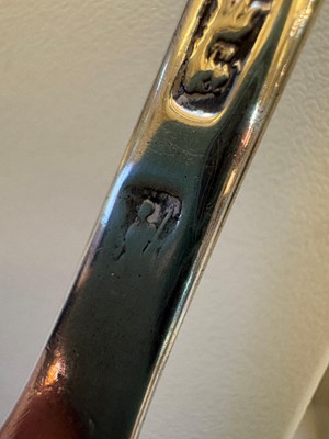 Lot 4 - A silver marrow scoop