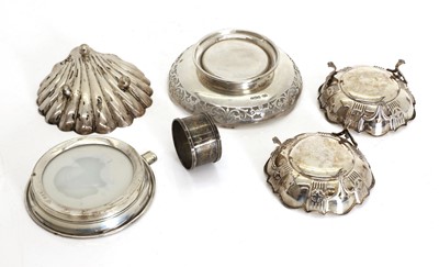 Lot 12 - A pair of pierced silver bowls