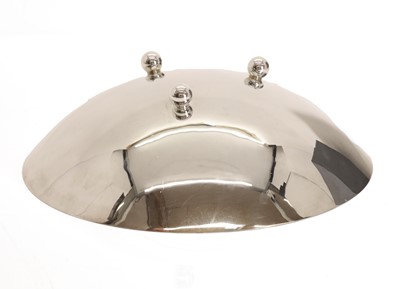 Lot 9 - A modern silver bowl