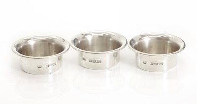 Lot 9 - A modern silver bowl