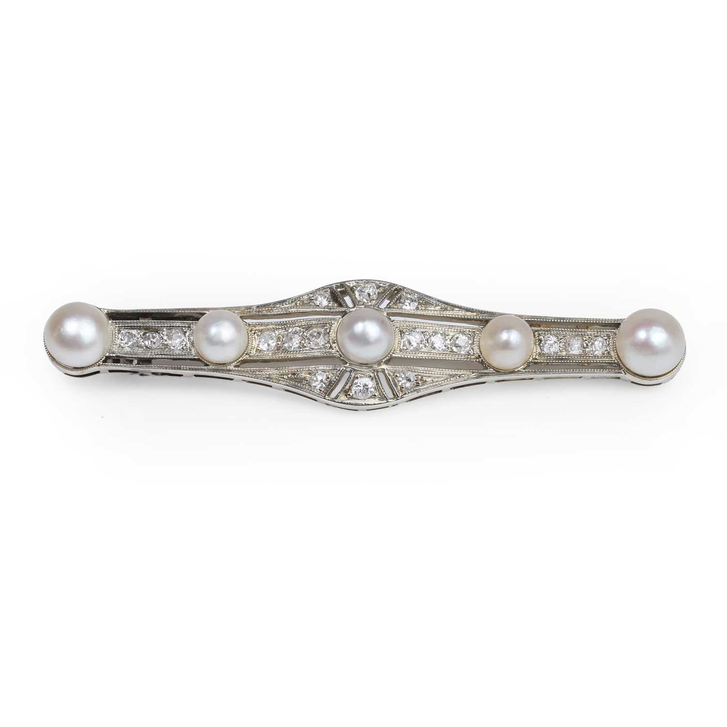Lot 51 - An pearl and diamond bar brooch