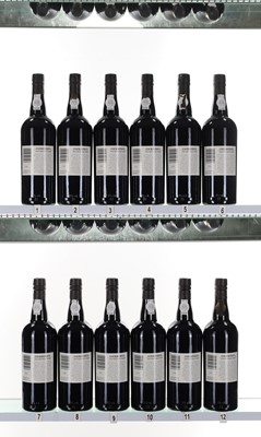 Lot 128 - Cockburns, Vintage Port, 1994