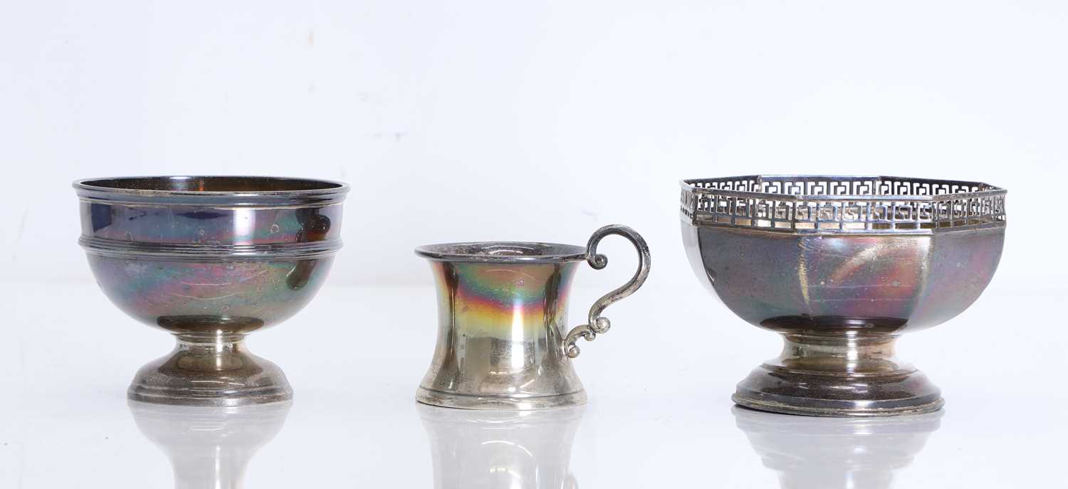 Lot 16 - An Edwardian sugar bowl