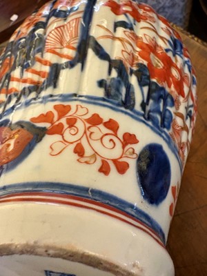 Lot 114 - A Japanese Imari ginger jar