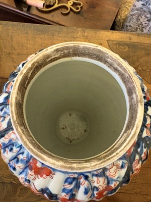 Lot 114 - A Japanese Imari ginger jar
