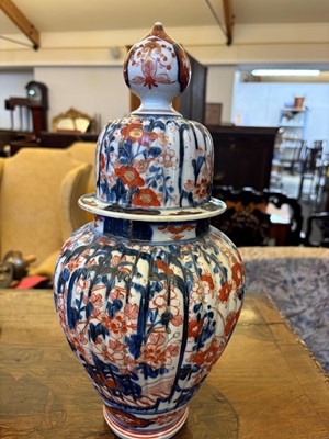 Lot 114 - A Japanese Imari ginger jar