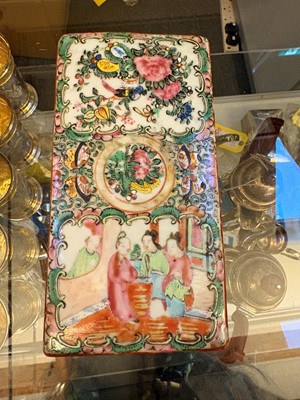 Lot 116 - A Japanese Ko-Kutani charger