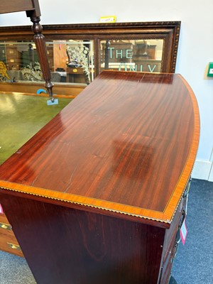 Lot 508 - A mahogany bowfront chest of drawers