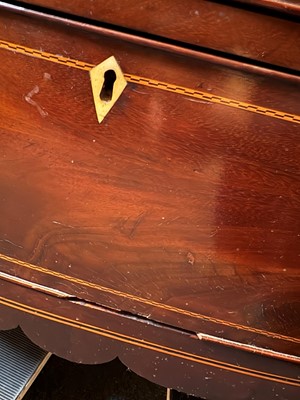 Lot 508 - A mahogany bowfront chest of drawers