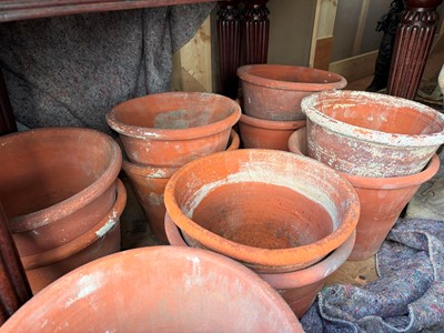 Lot 560 - Sixteen various unglazed terracotta garden pots, and a large conservatory pot