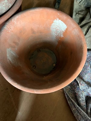 Lot 560 - Sixteen various unglazed terracotta garden pots, and a large conservatory pot