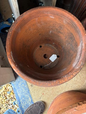 Lot 560 - Sixteen various unglazed terracotta garden pots, and a large conservatory pot