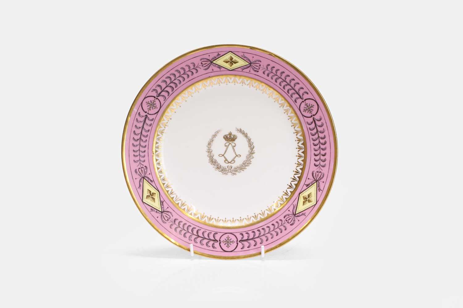 Lot 597 - A Napoleon I Sèvres porcelain cabinet plate