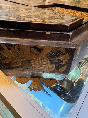 Lot 54 - A Chinese export lacquered games box