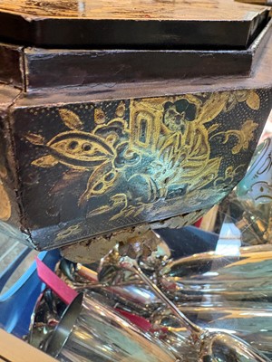 Lot 54 - A Chinese export lacquered games box