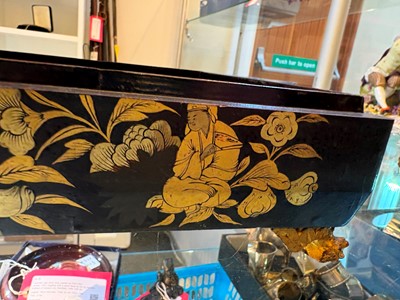 Lot 54 - A Chinese export lacquered games box