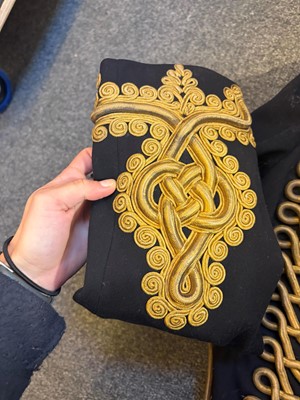 Lot 384 - A Royal Horse Artillery Captain's dress jacket and busby hat