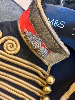 Lot 384 - A Royal Horse Artillery Captain's dress jacket and busby hat