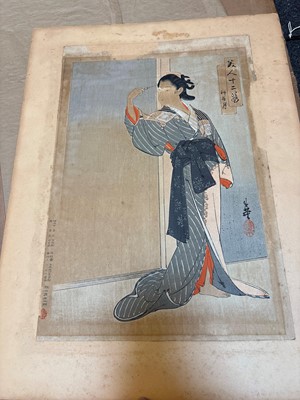 Lot 68 - A large collection of woodblock prints