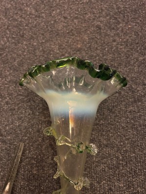Lot 164 - A collection of epergnes