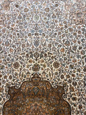 Lot 426 - A Persian design part silk rug