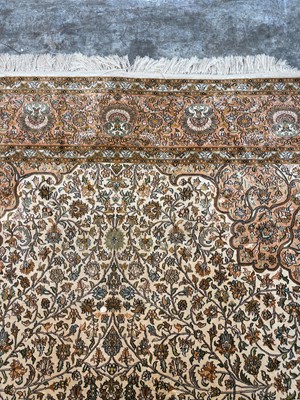 Lot 426 - A Persian design part silk rug