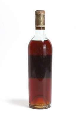 Lot 123 - Chateau d'Yquem, Sauternes, 1953