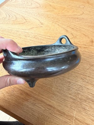 Lot 88 - A Chinese bronze censer