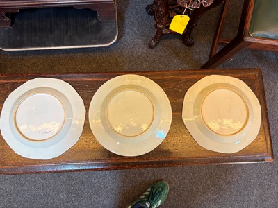 Lot 51 - A collection of Chinese export blue and white porcelain items