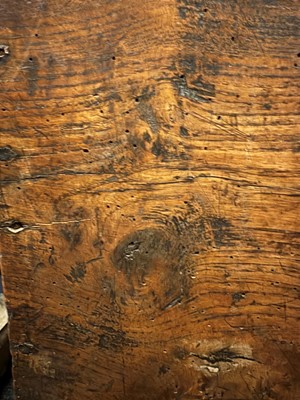Lot 511 - An elm boarded chest
