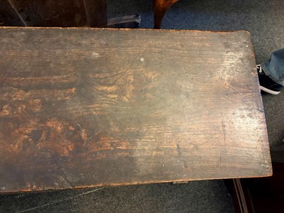 Lot 511 - An elm boarded chest
