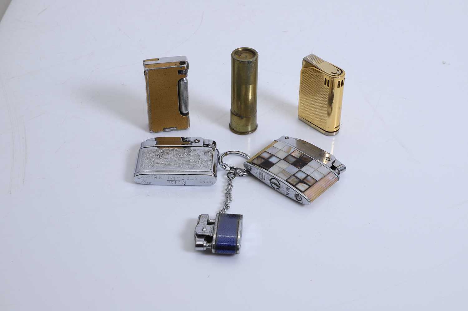 Lot 317 - A collection of Ronson petrol lighters