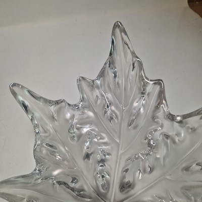 Lot 105 - A Lalique 'Champs-Élysées' bowl